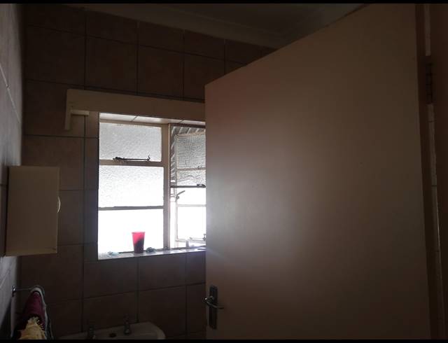 3 BEDROOM FREESTANDING FOR SALE IN STILFONTEIN EXT 3